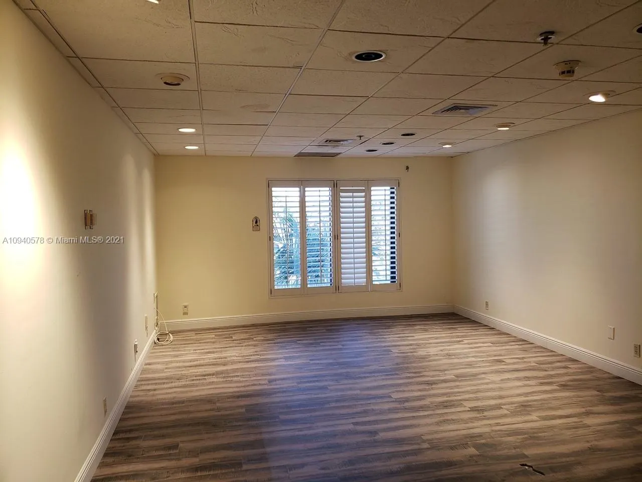 2055 Liberty St, Hollywood FL 33020