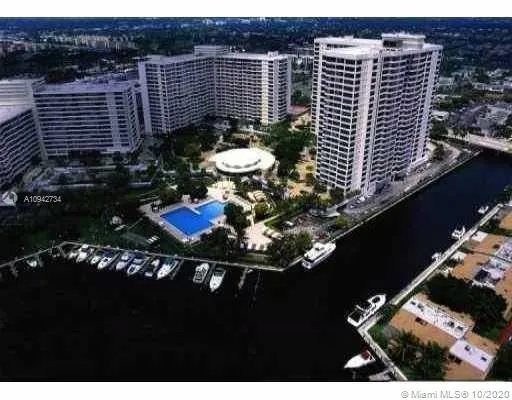 2 bedroom 2 bath for sale at 2500 Parkview Dr # 618, Hallandale Beach FL 33009