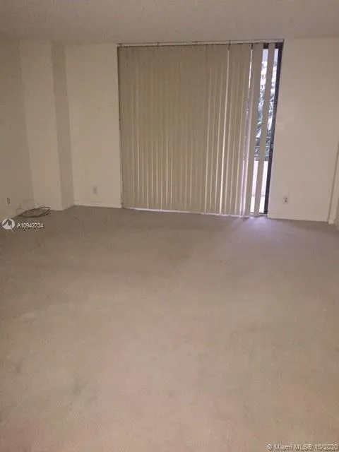 2500 Parkview Dr # 618, Hallandale Beach FL 33009