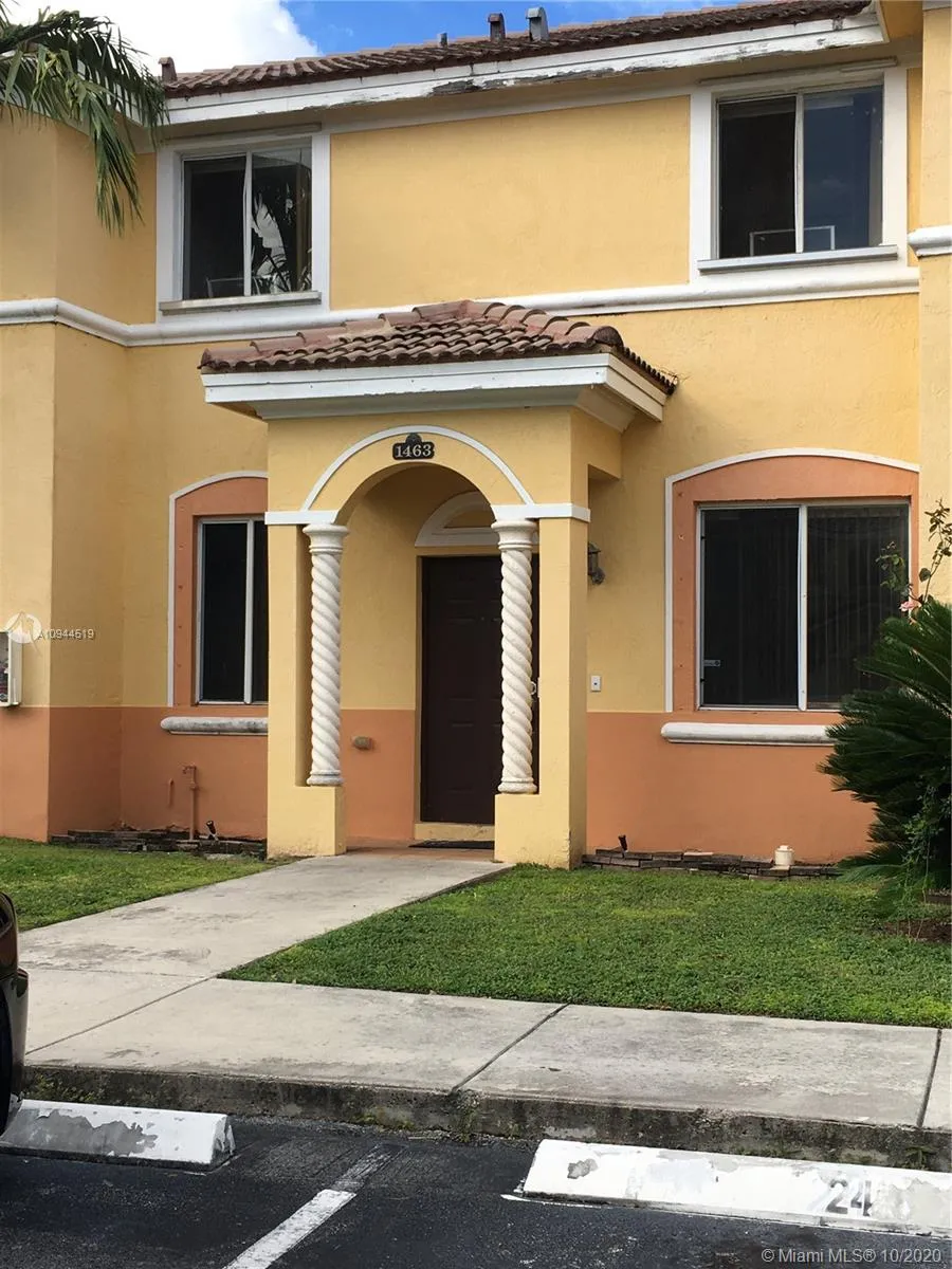 3 bedroom 2 bath for sale at 1463 SE 24th Ct # 249, Homestead FL 33035
