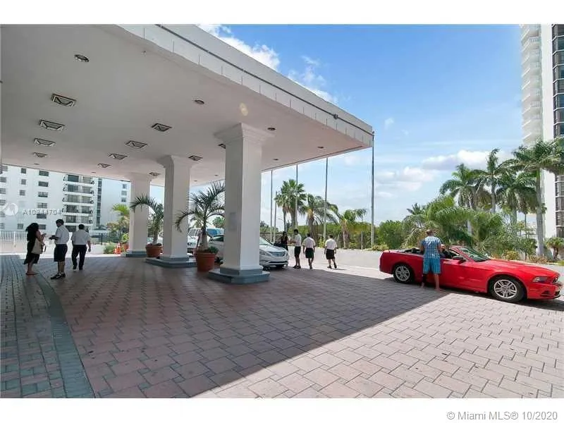 5445 Collins Ave # 403, Miami Beach FL 33140
