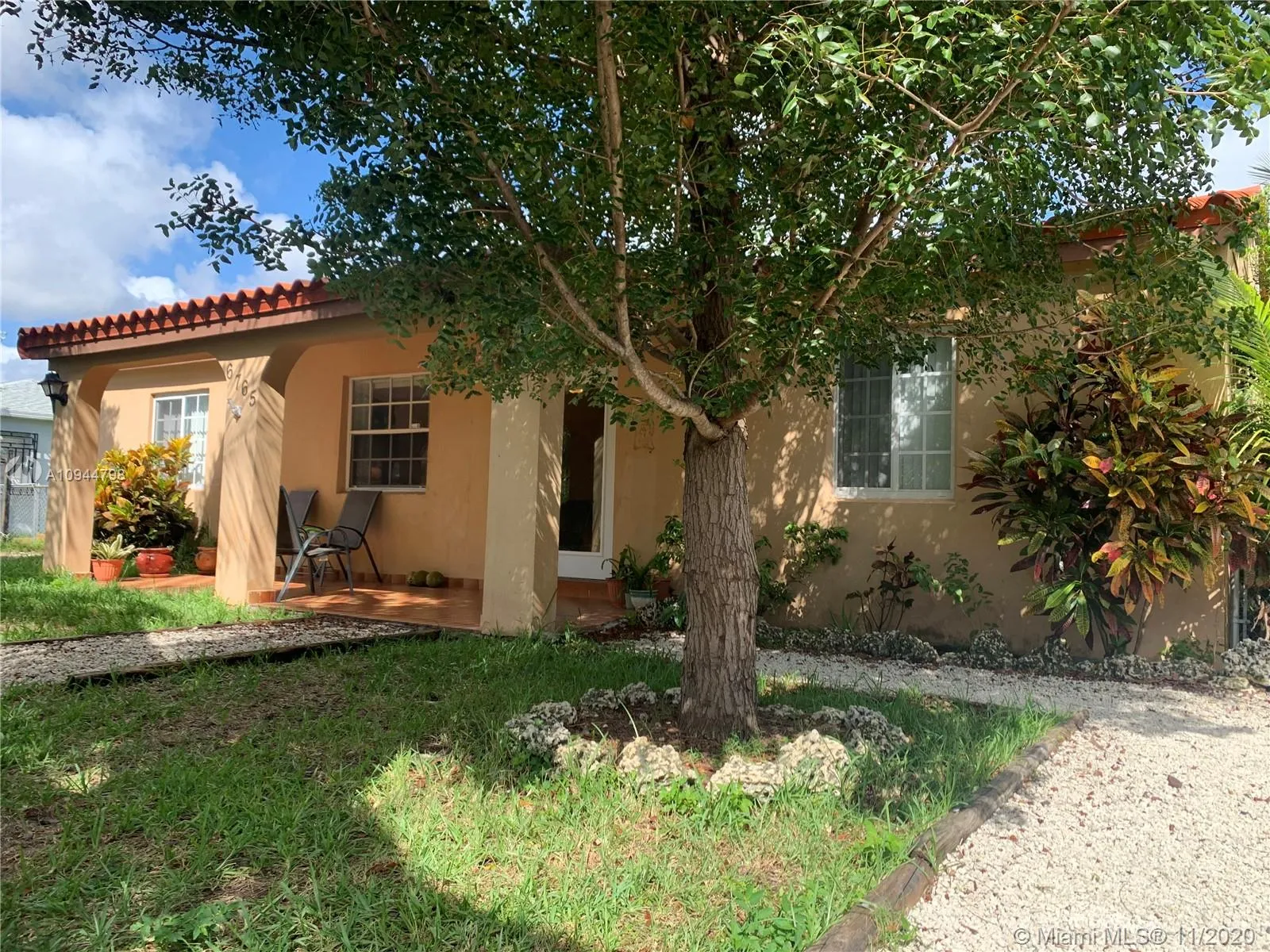 4 bedroom 2 bath for sale at 6765 SW 17th St, Miami FL 33155