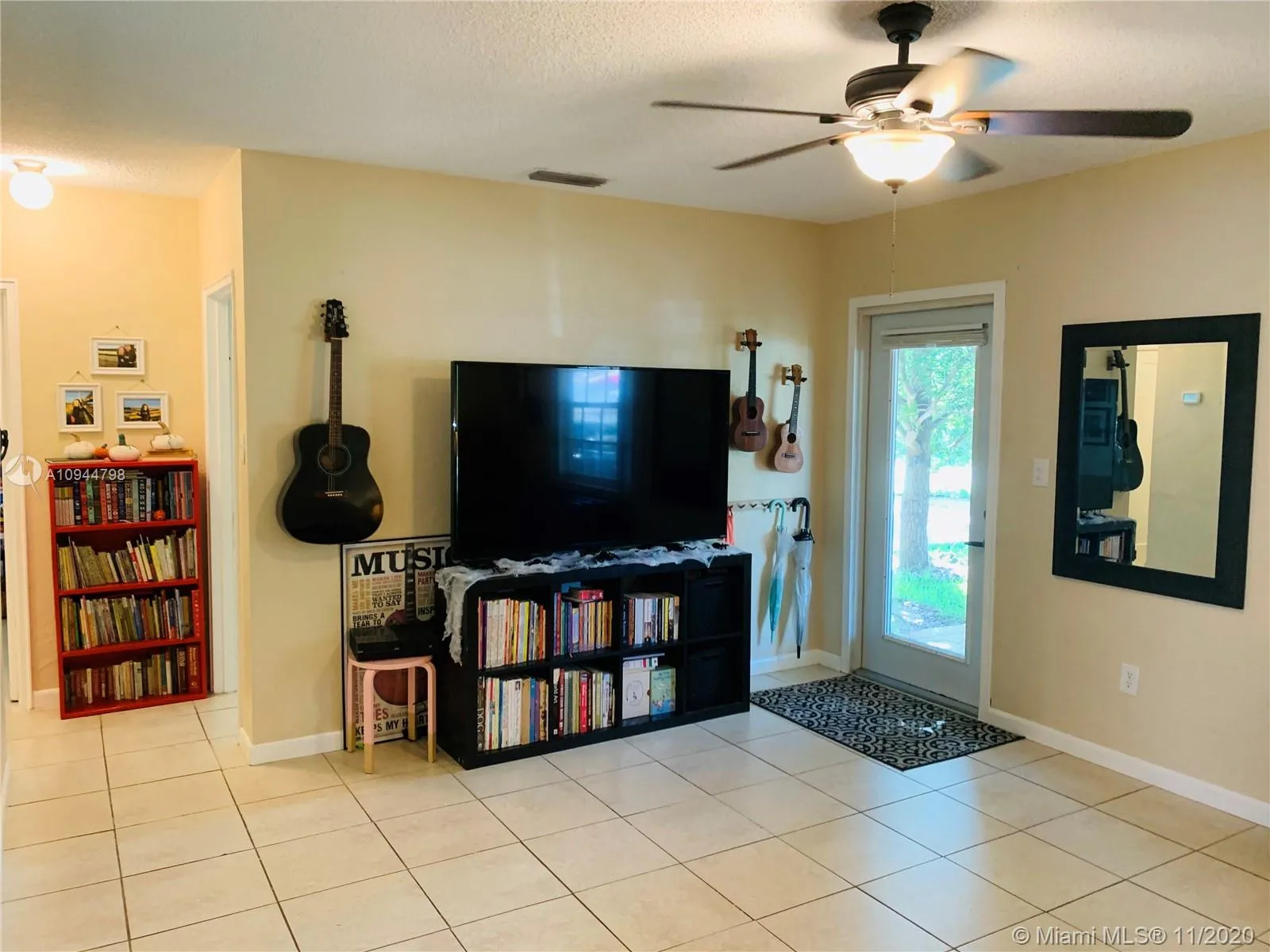 6765 SW 17th St, Miami FL 33155