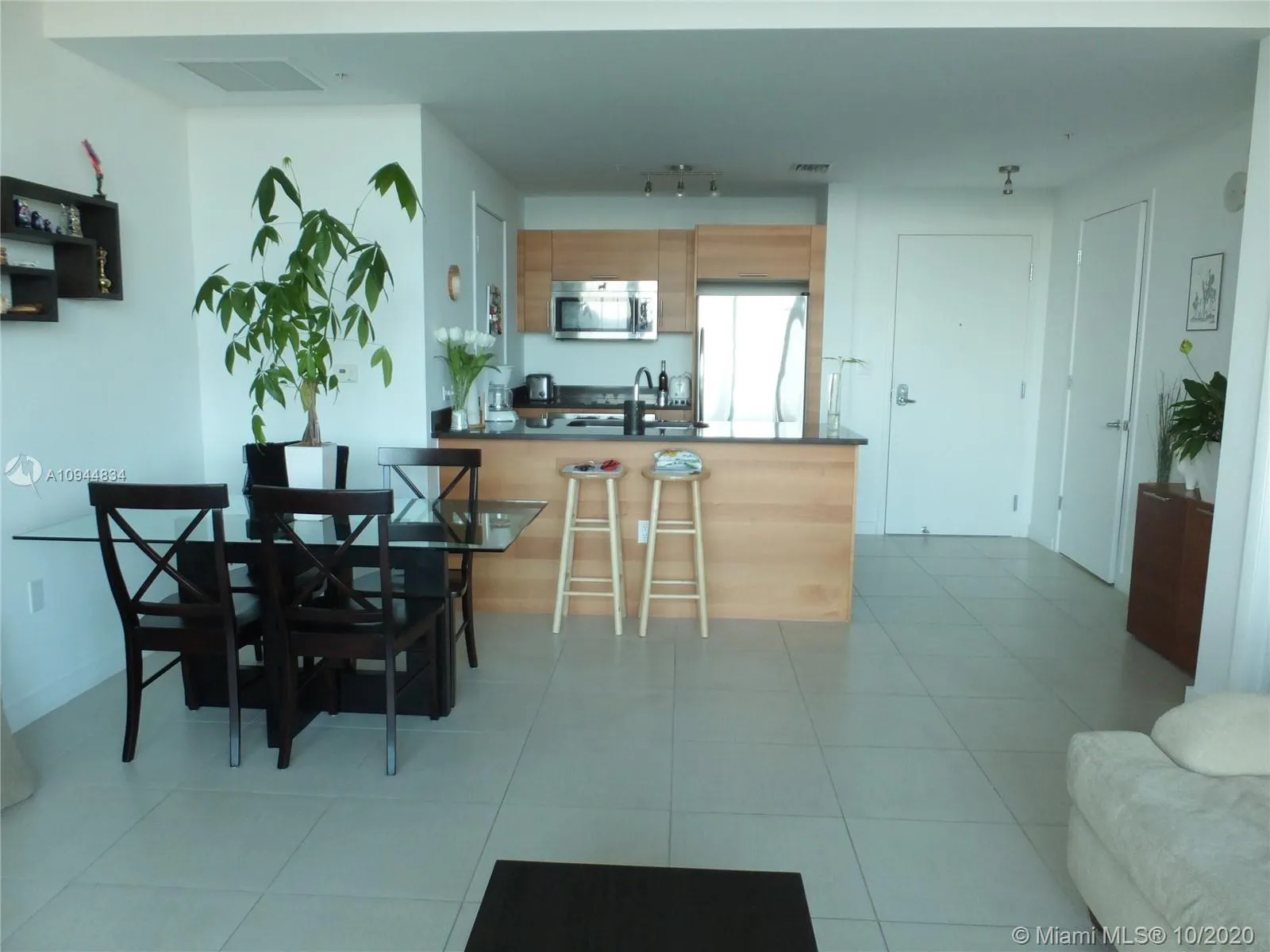 1 bedroom 1 bath for sale at 3301 NE 1st Ave # L0305, Miami FL 33137