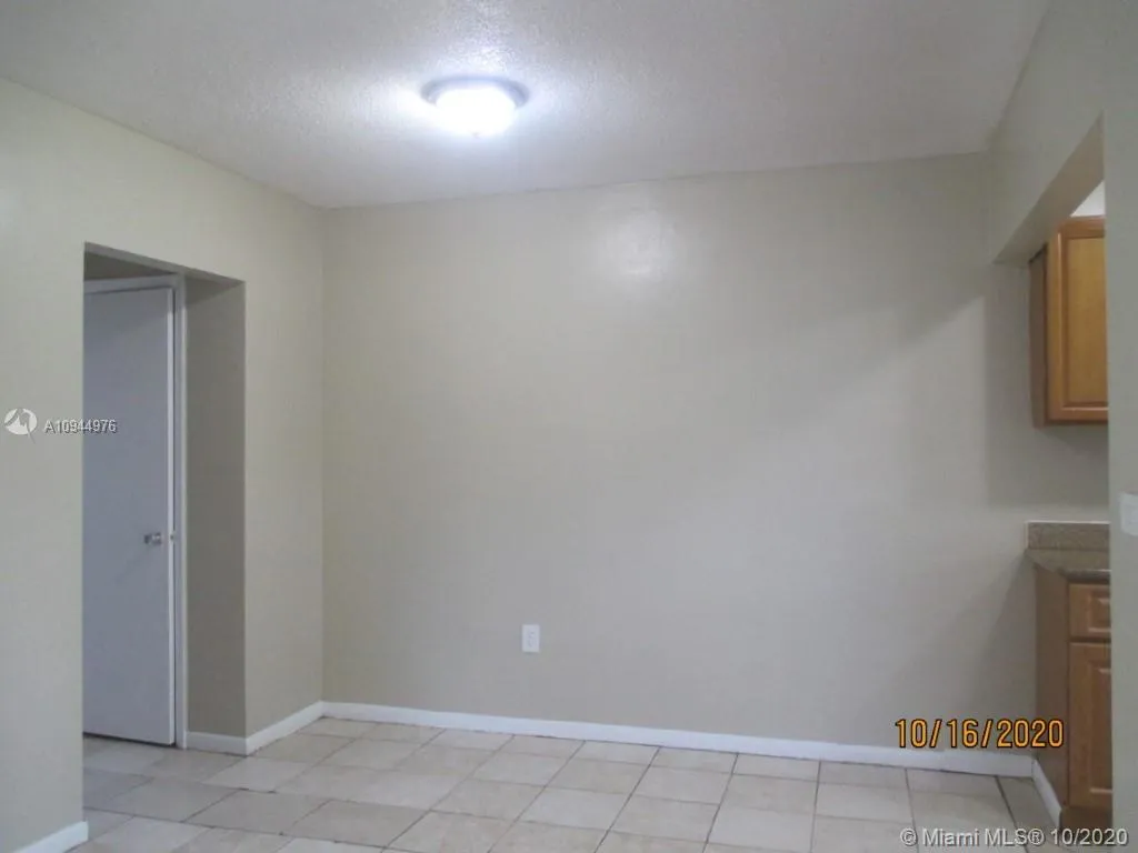 14990 NE 5th Ct # 4, Miami FL 33161