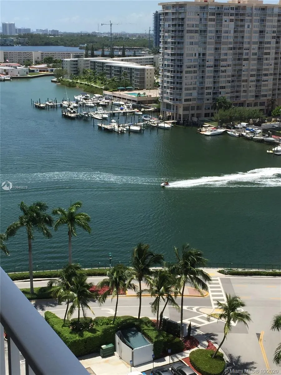 1 bedroom 2 bath for sale at 2801 NE 183rd St # 1603W, Aventura FL 33160