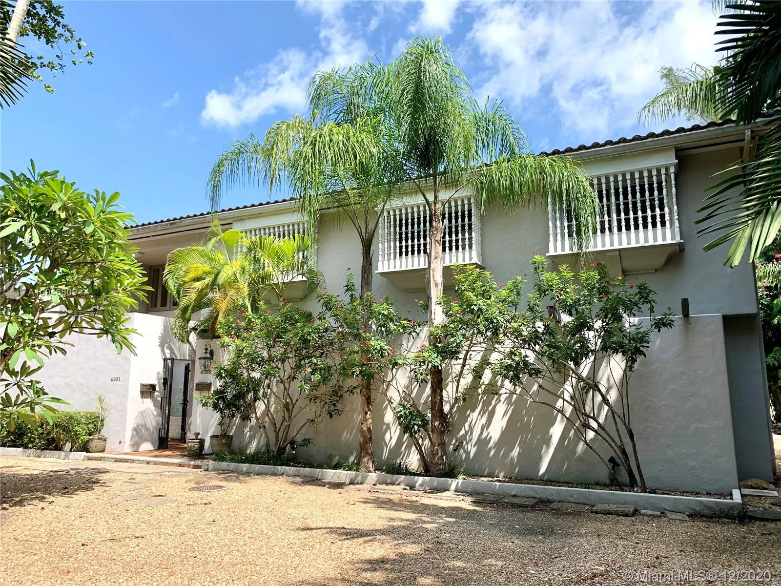 3 bedroom 4 bath for sale at 4951 University Dr, Coral Gables FL 33146