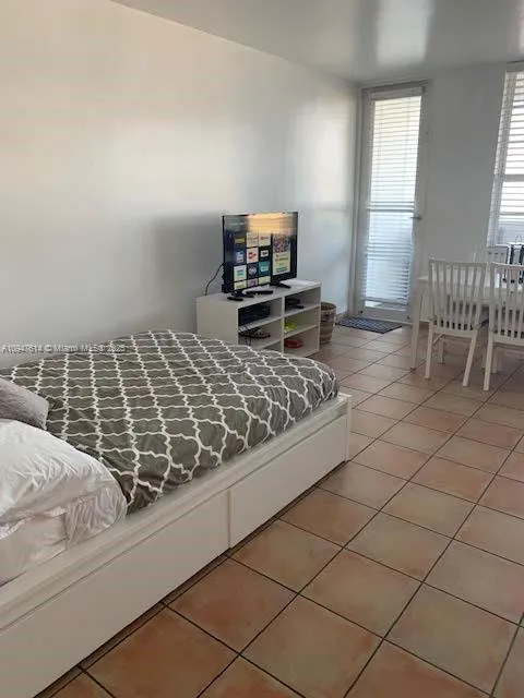 100 Lincoln Rd # 1219, Miami Beach FL 33139