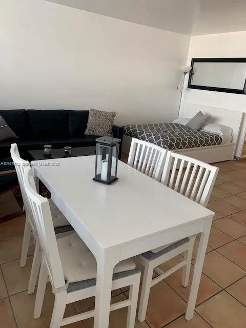 100 Lincoln Rd # 1219, Miami Beach FL 33139