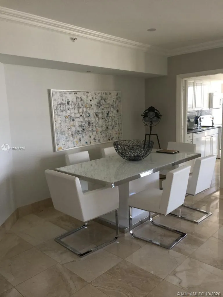 21205 Yacht Club Dr # 2005, Aventura FL 33180