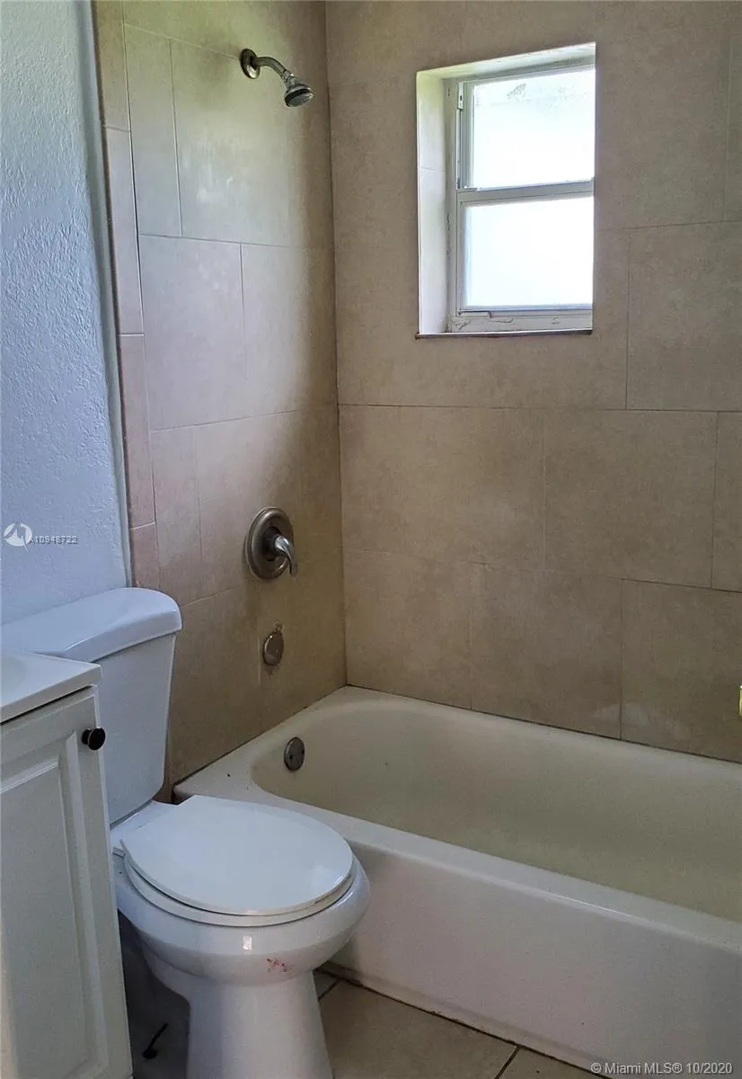 1660 W 26th St, Riviera Beach FL 33404