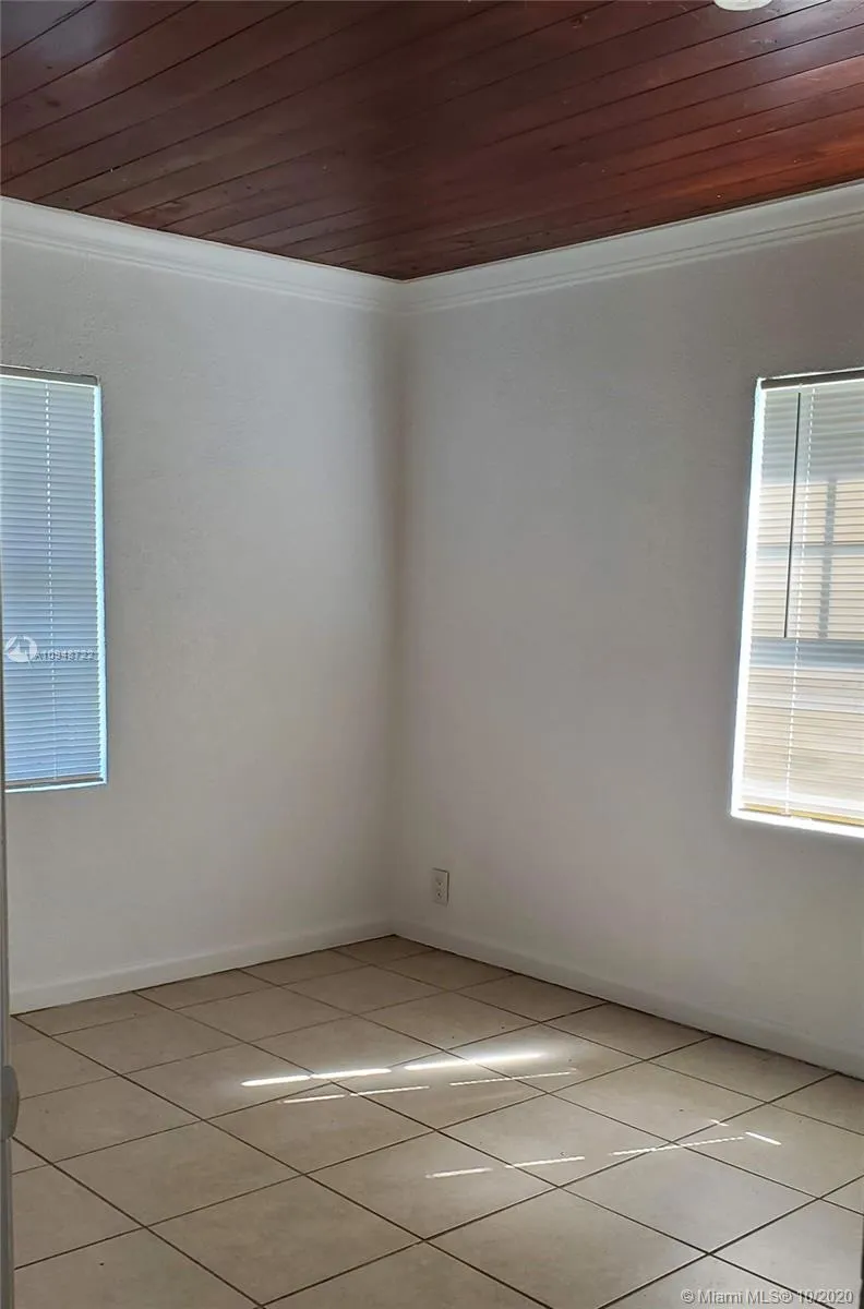 1660 W 26th St, Riviera Beach FL 33404