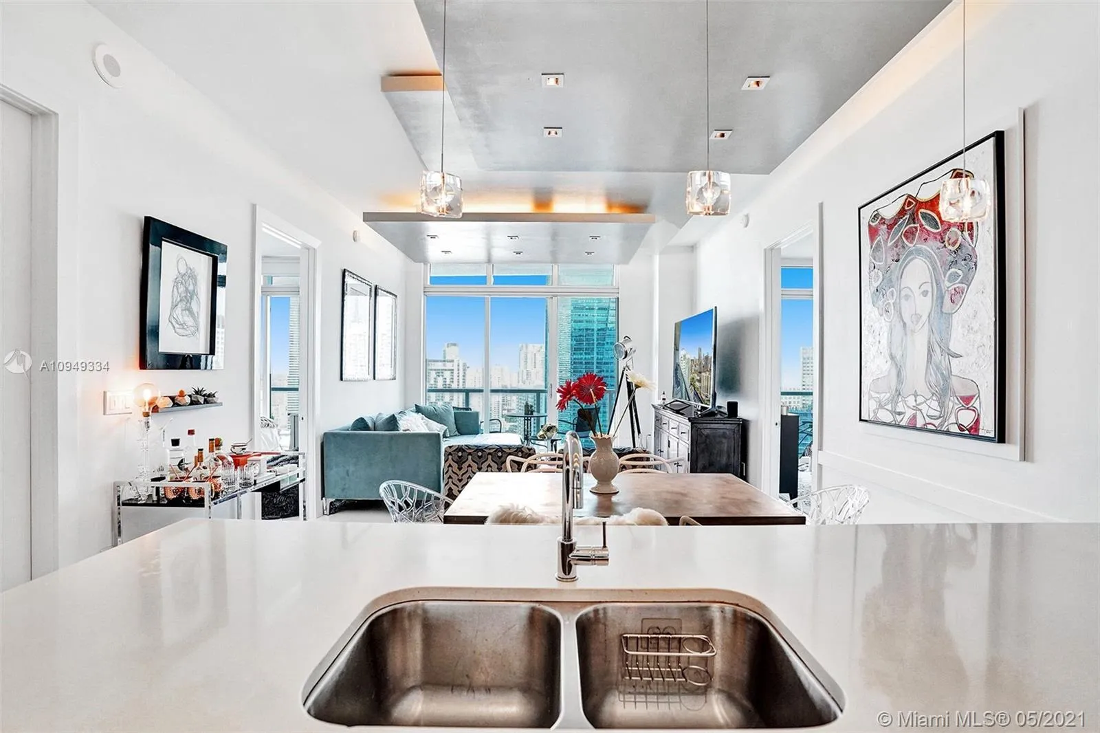 500 Brickell Ave # 05, Miami FL 33131