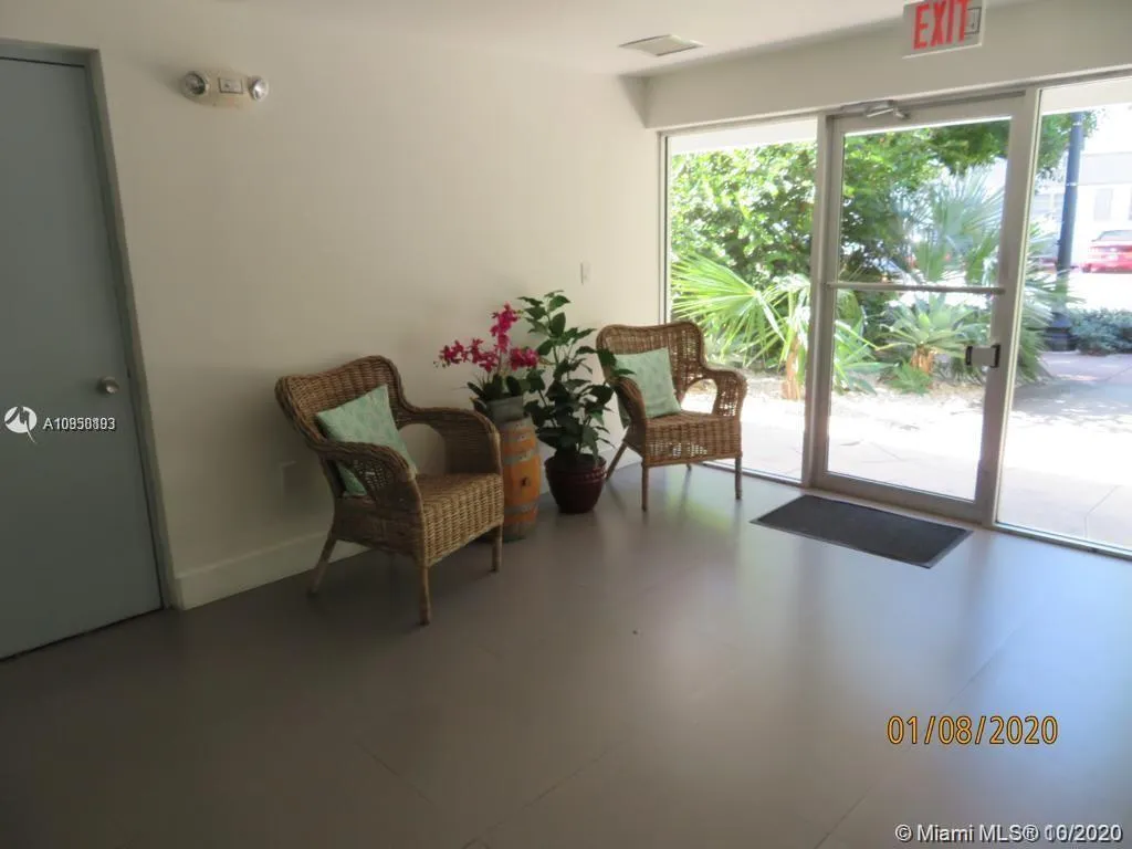 221 Meridian Ave # 309, Miami Beach FL 33139