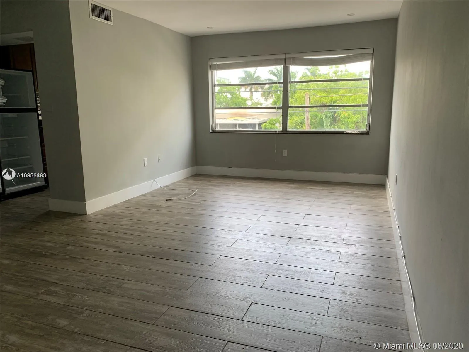 221 Meridian Ave # 309, Miami Beach FL 33139