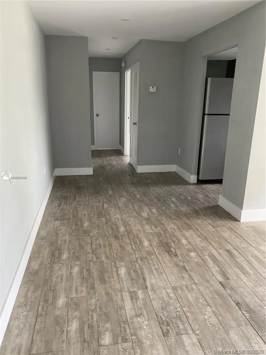 221 Meridian Ave # 309, Miami Beach FL 33139