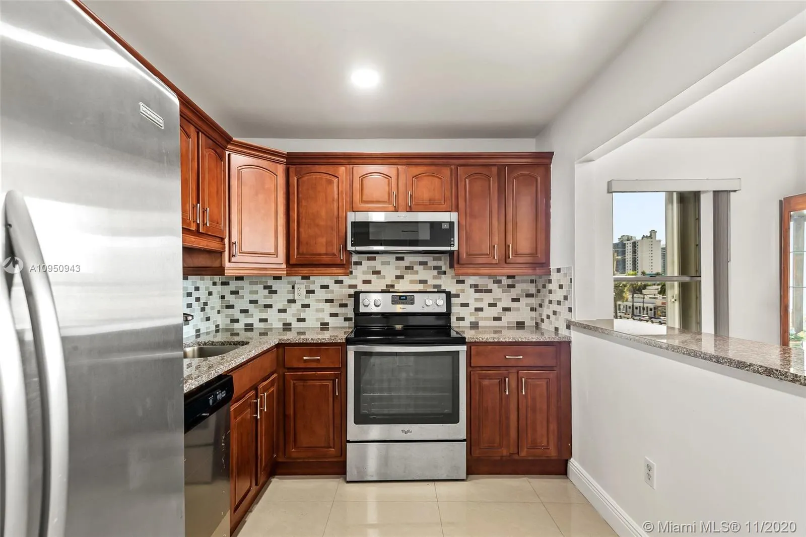 7118 Bonita Dr # 405, Miami Beach FL 33141