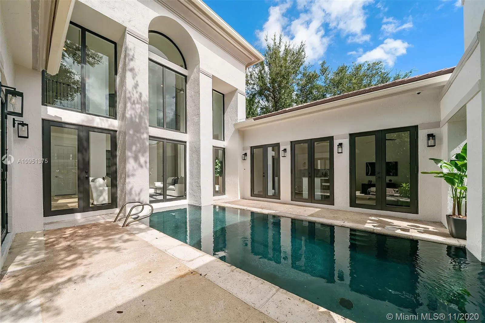 4 bedroom 4 bath for sale at 150 W Sunrise Ave, Coral Gables FL 33133