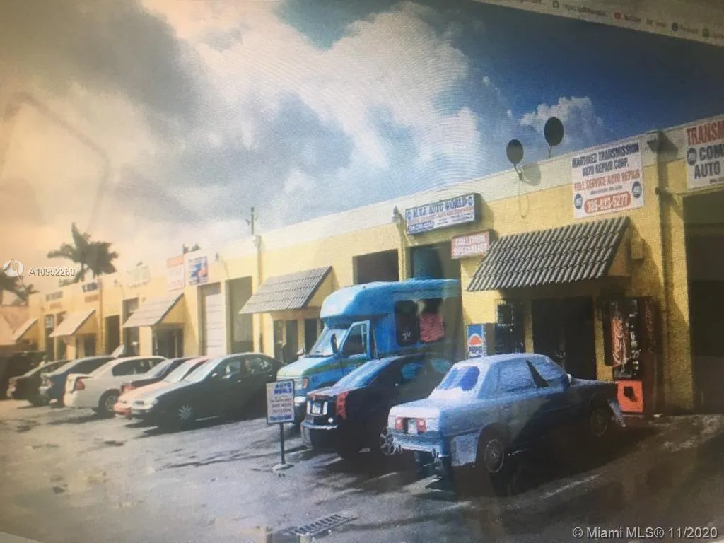 for sale at 11750 NW 87th Pl, Hialeah Gardens FL 33018