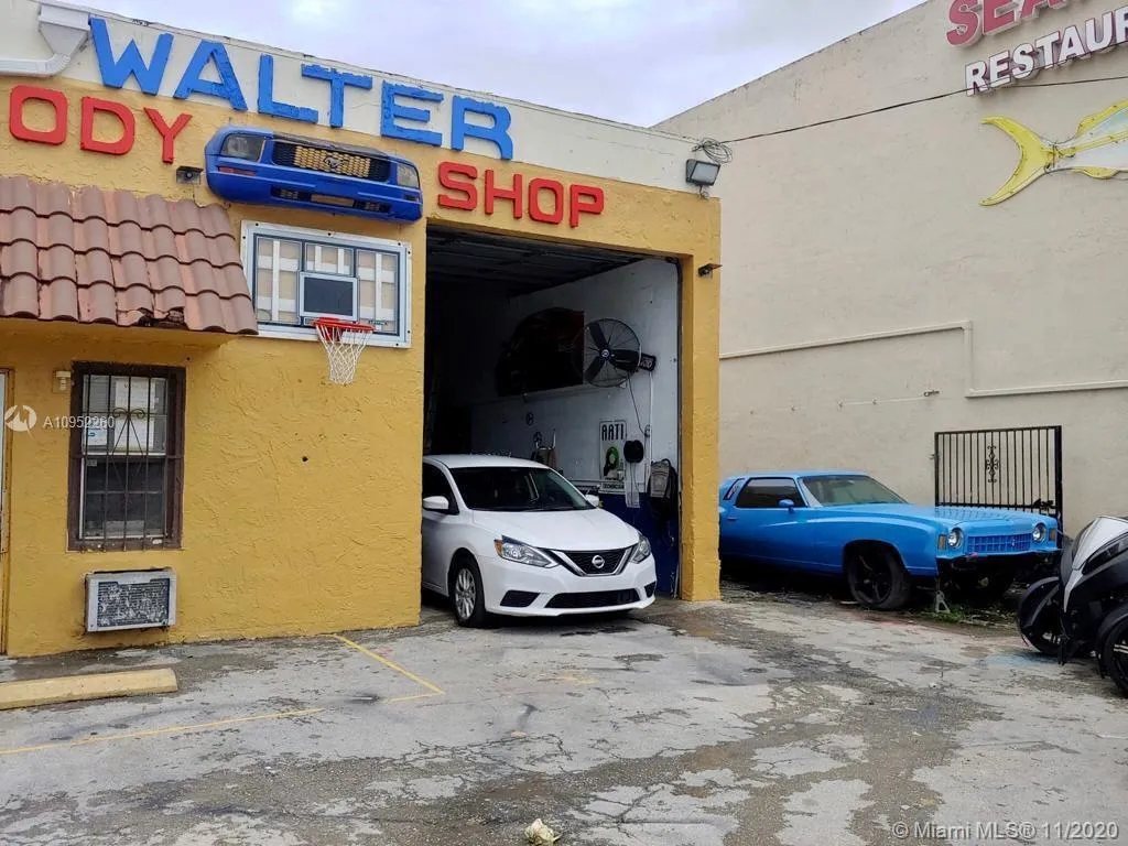 11750 NW 87th Pl, Hialeah Gardens FL 33018
