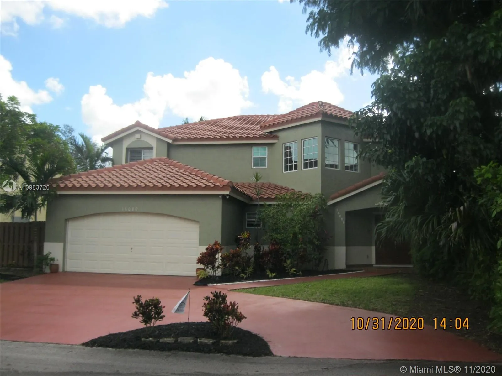 4 bedroom 3 bath for sale at 16080 SW 111th Ter, Miami FL 33196