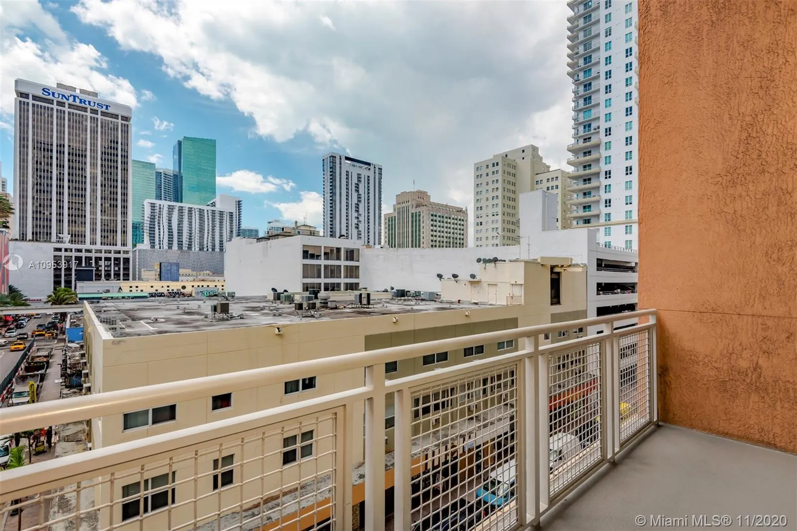253 NE 2nd St # 425, Miami FL 33132