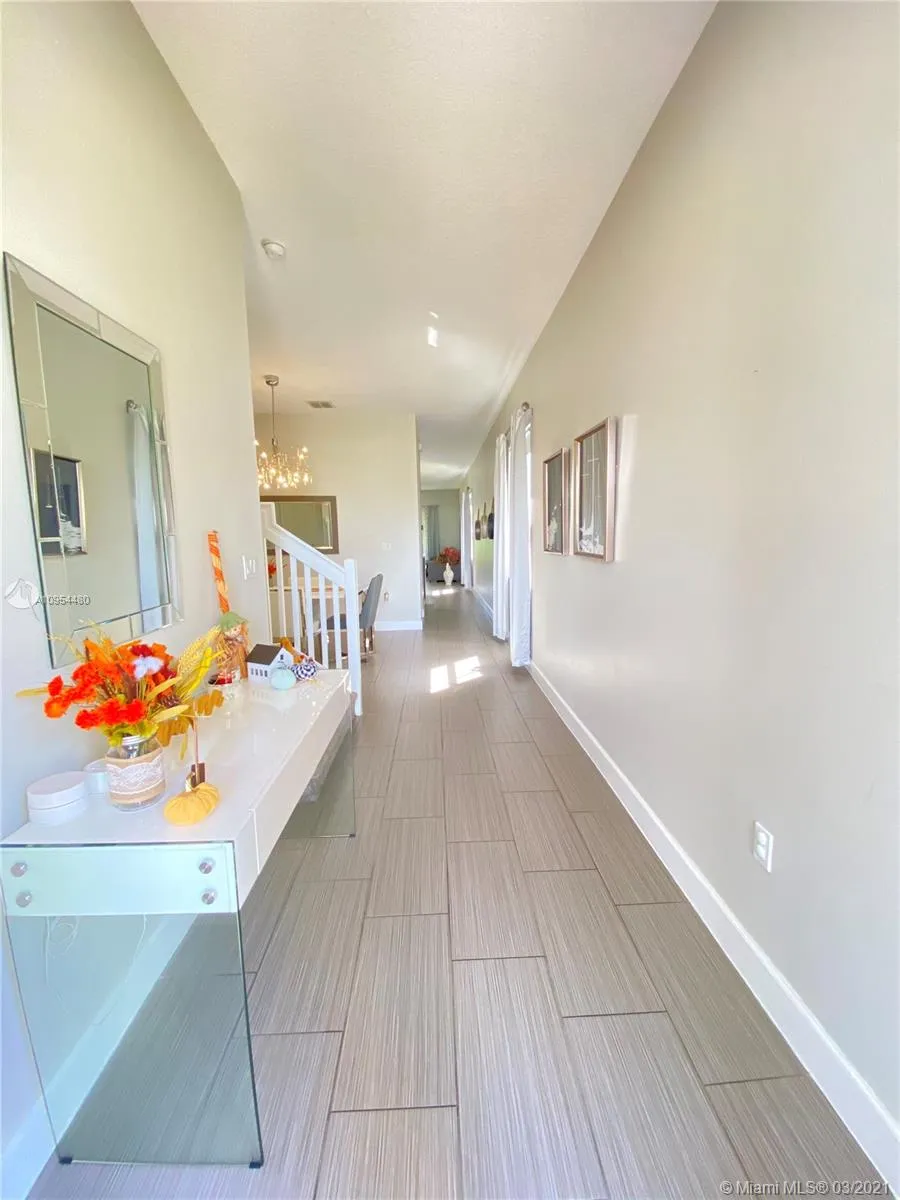 5406 NW 48th Ln, Tamarac FL 33319