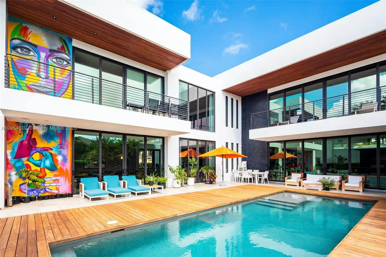 3462 NE 171st St, North Miami Beach FL 33160
