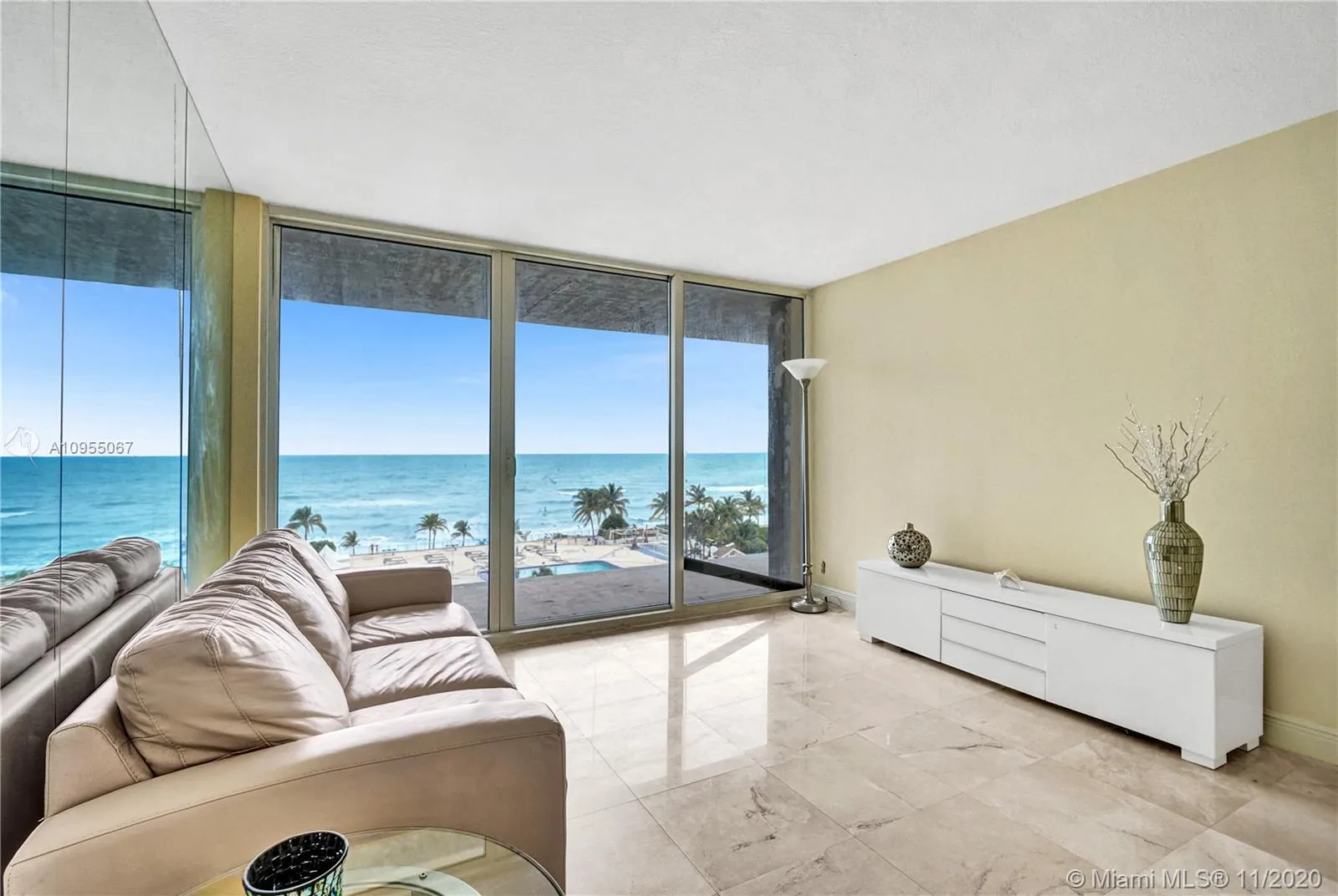 2030 S Ocean Dr # 516, Hallandale Beach FL 33009