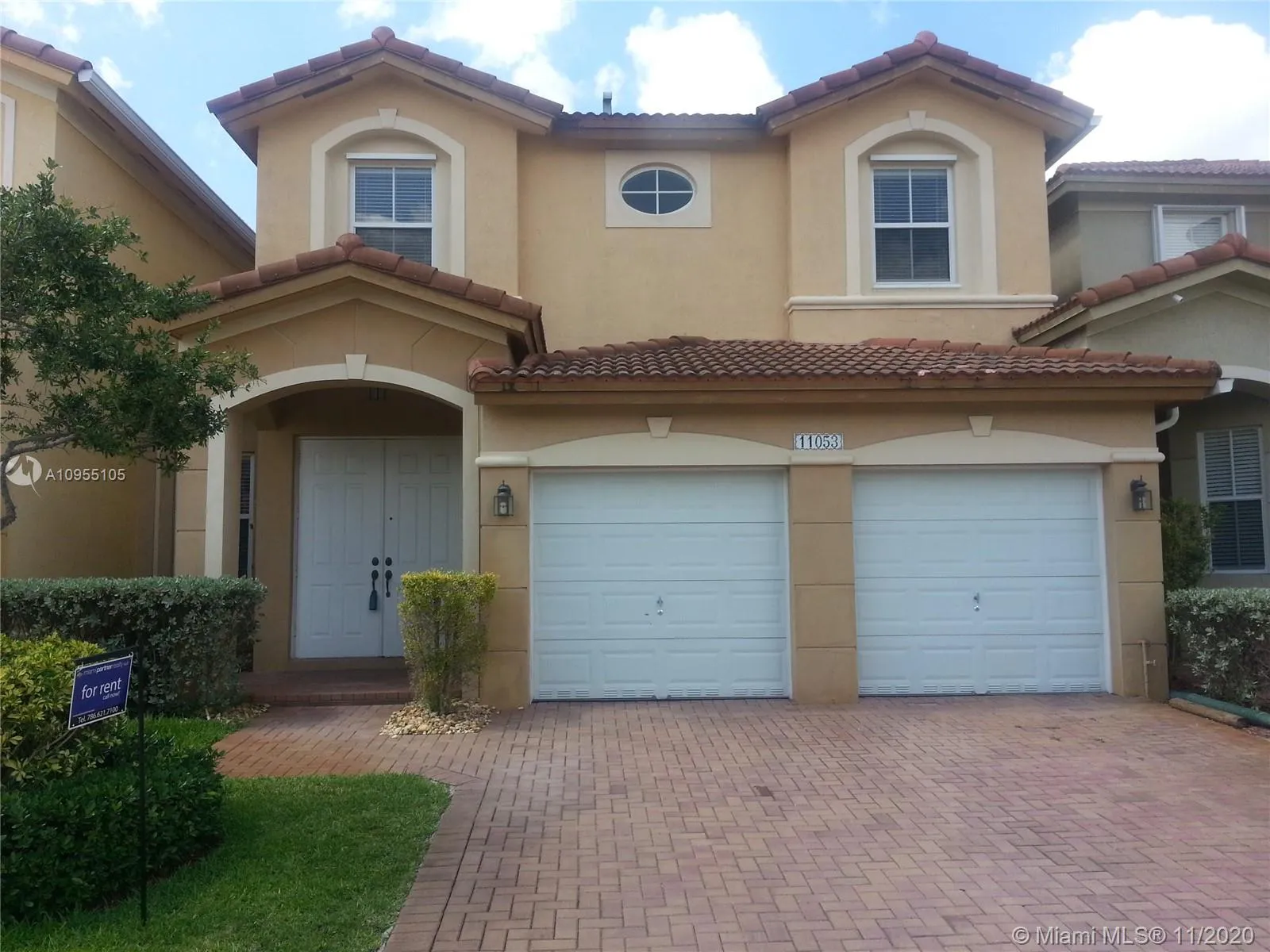 3 bedroom 2 bath for sale at 11053 NW 87th St, Doral FL 33178