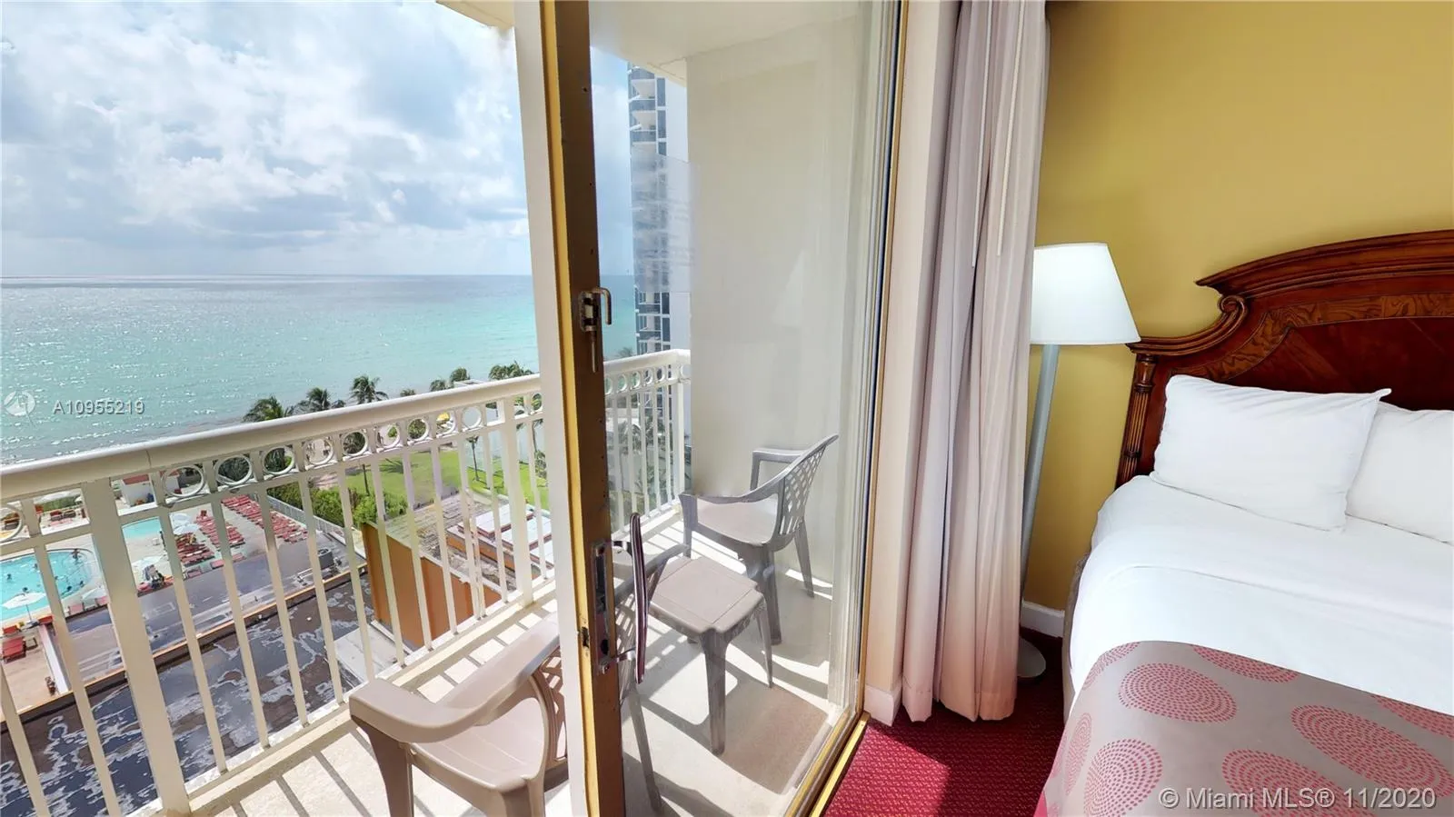 1 bath for sale at 19201 Collins Ave # 746, Sunny Isles Beach FL 33160