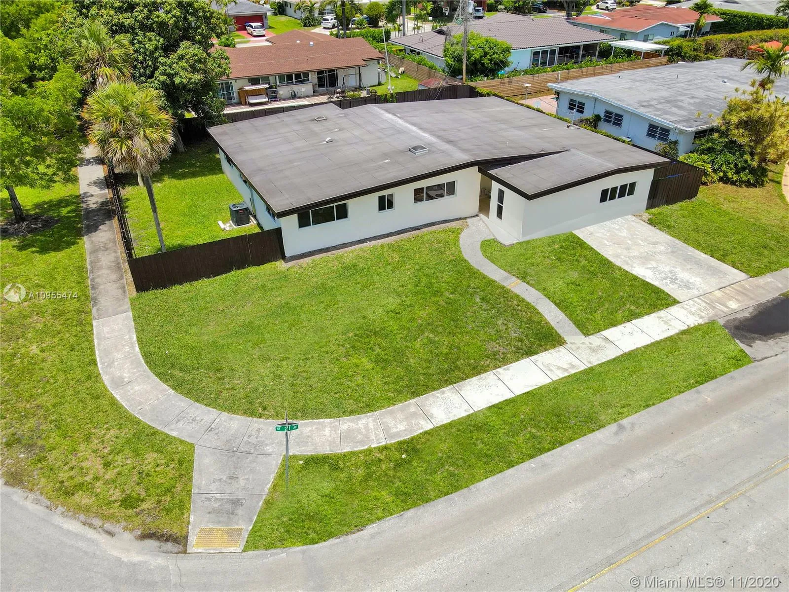 5 bedroom 3 bath for sale at 19900 NE 21st Ave, Miami FL 33179