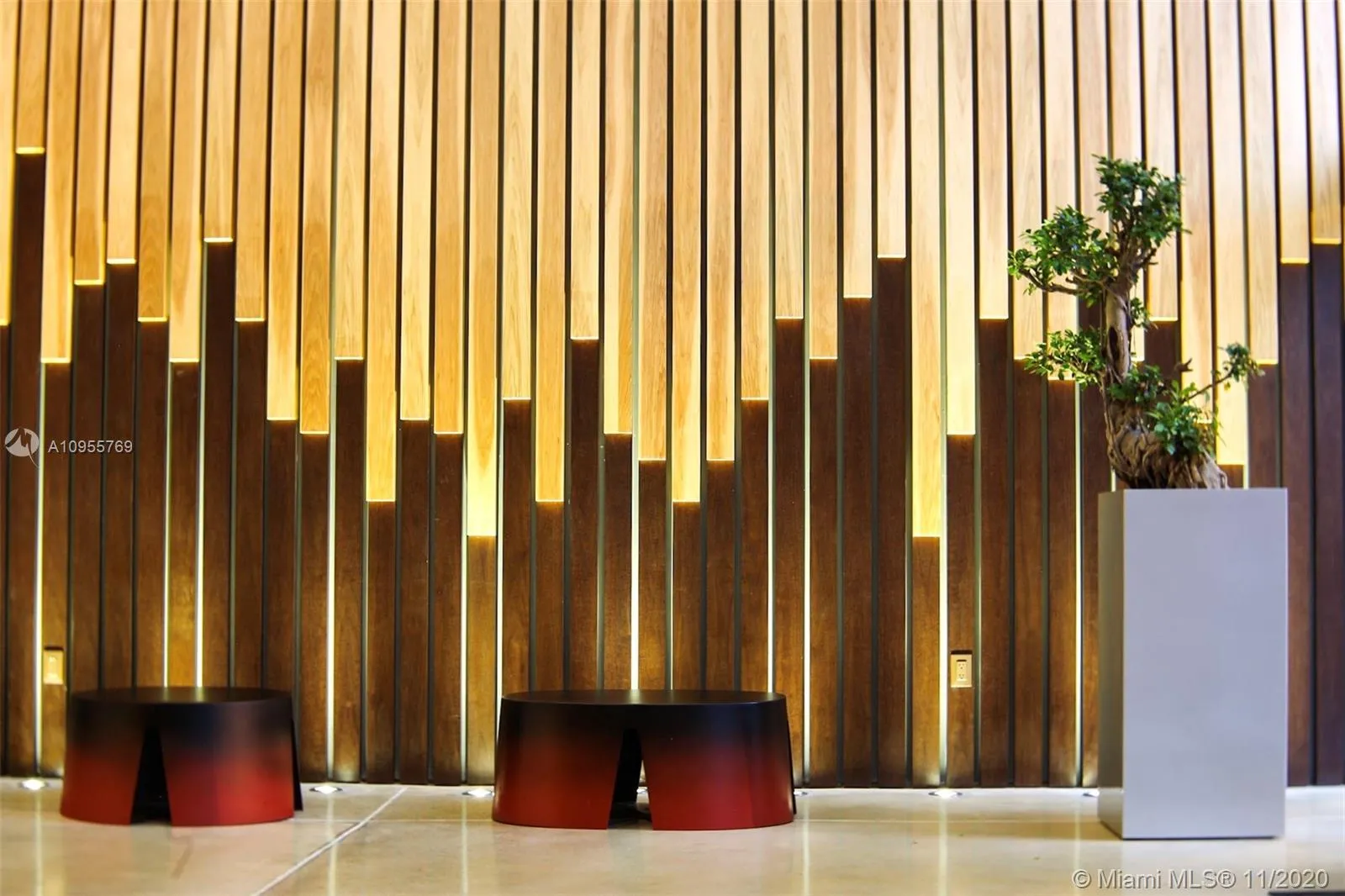 151 SE 1st St # 3506, Miami FL 33131