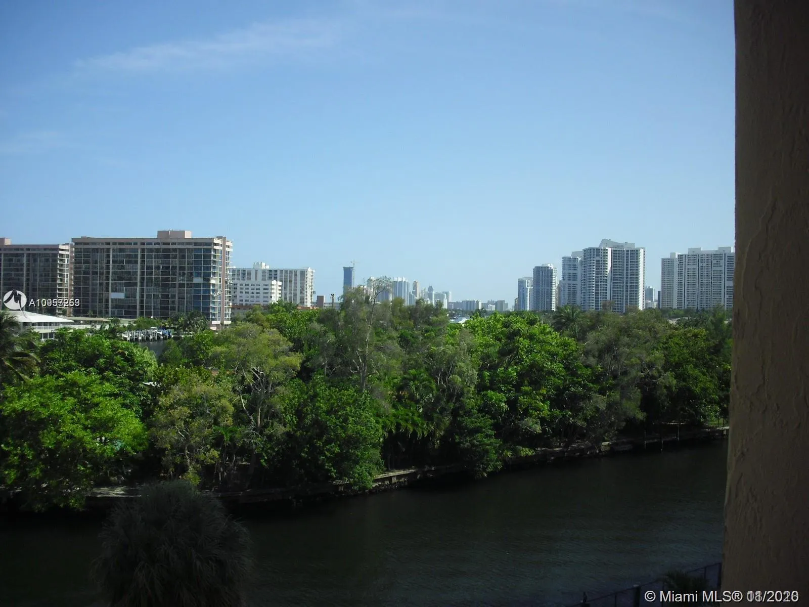 121 Golden Isles Dr # 407, Hallandale Beach FL 33009