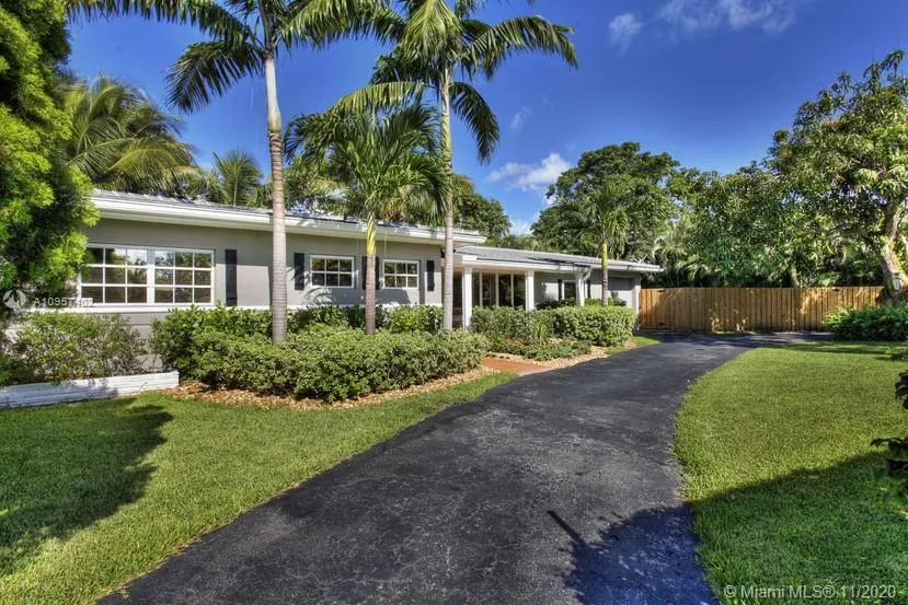 8000 SW 62 Ct, Miami FL 33143