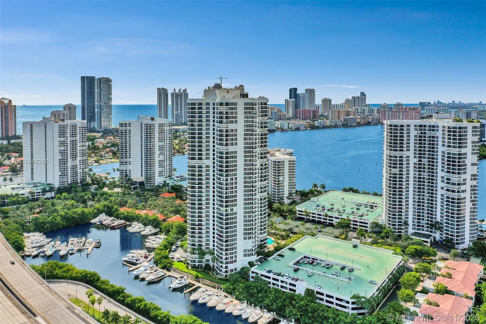 3500 Mystic Pointe Dr # 2101, Aventura FL 33180