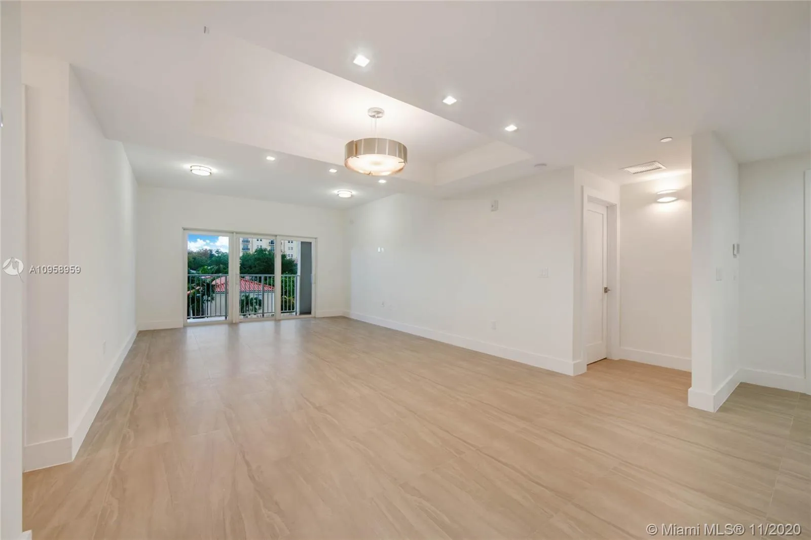 120 Salamanca Ave # 2A, Coral Gables FL 33134