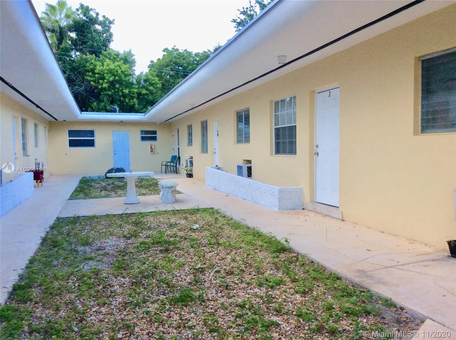 1217 NE 127th St, North Miami FL 33161