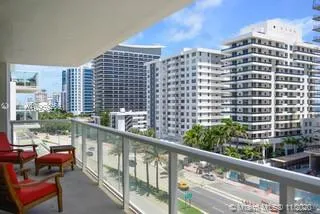 2 bedroom 2 bath for sale at 5750 Collins Ave # 8H, Miami Beach FL 33140
