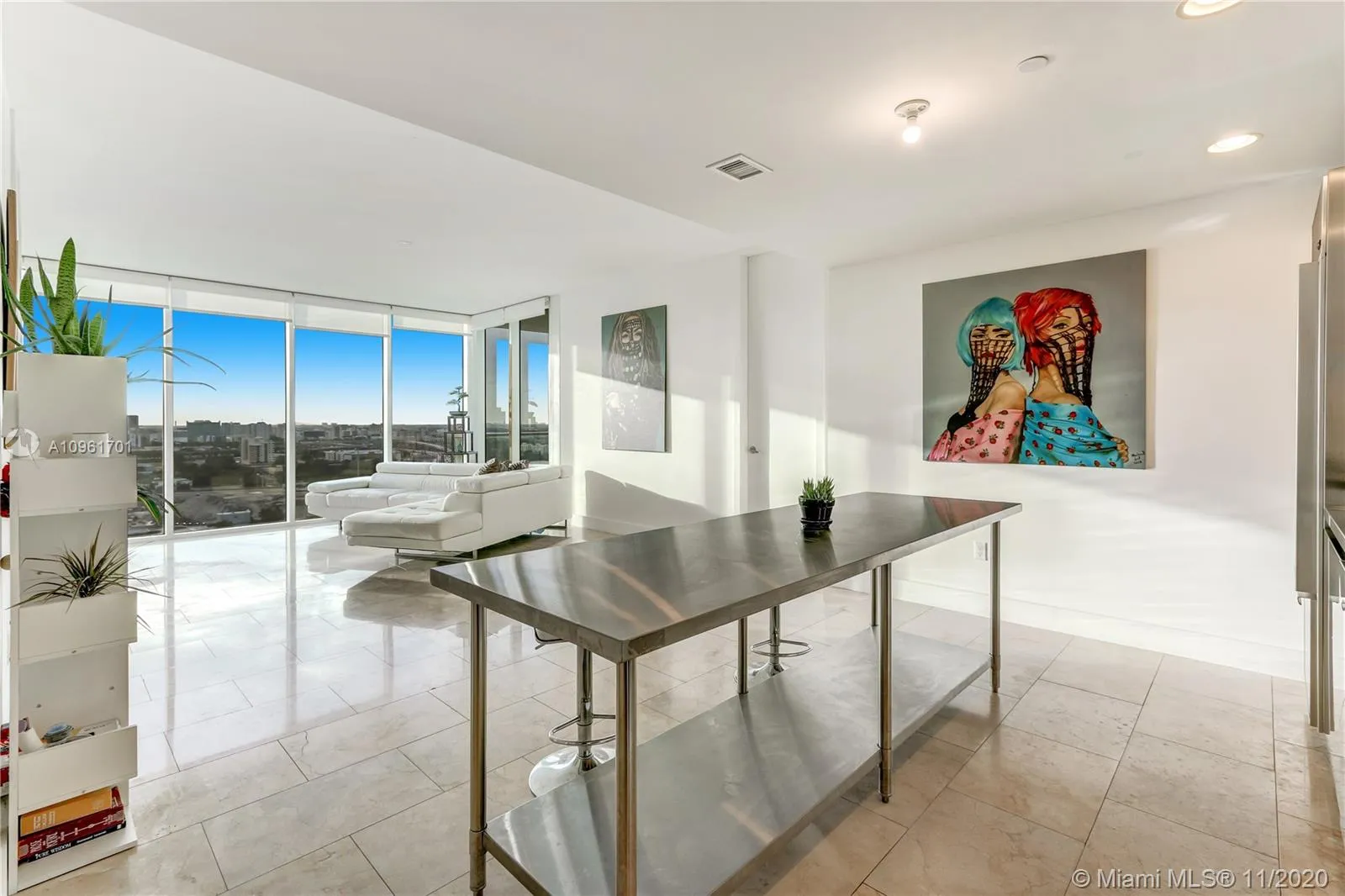 1040 Biscayne Blvd # 1806, Miami FL 33132