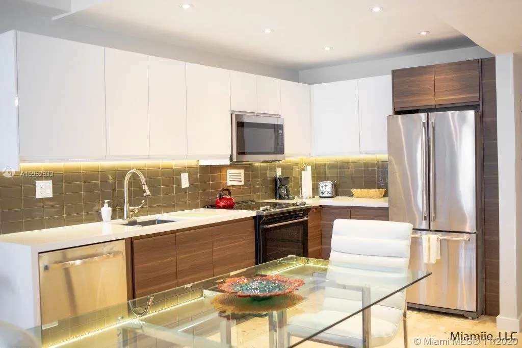 2301 Collins Ave # 1117, Miami Beach FL 33139