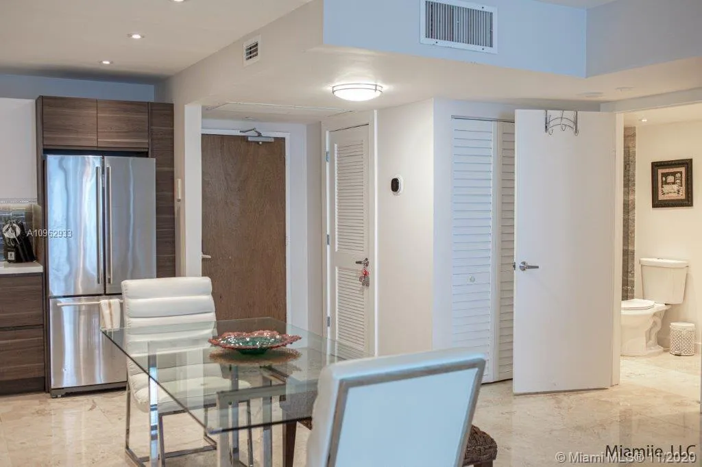 2301 Collins Ave # 1117, Miami Beach FL 33139