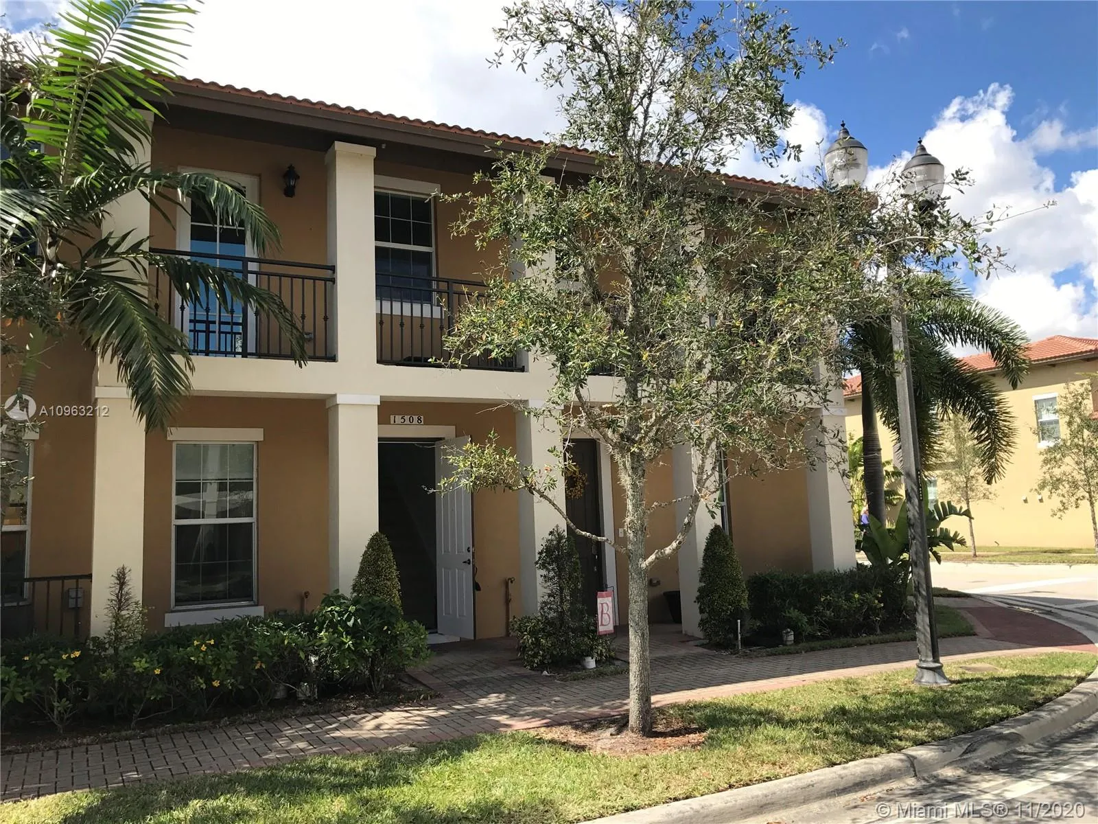 3 bedroom 3 bath for sale at 1508 SW 147th Ave # 1508, Pembroke Pines FL 33027