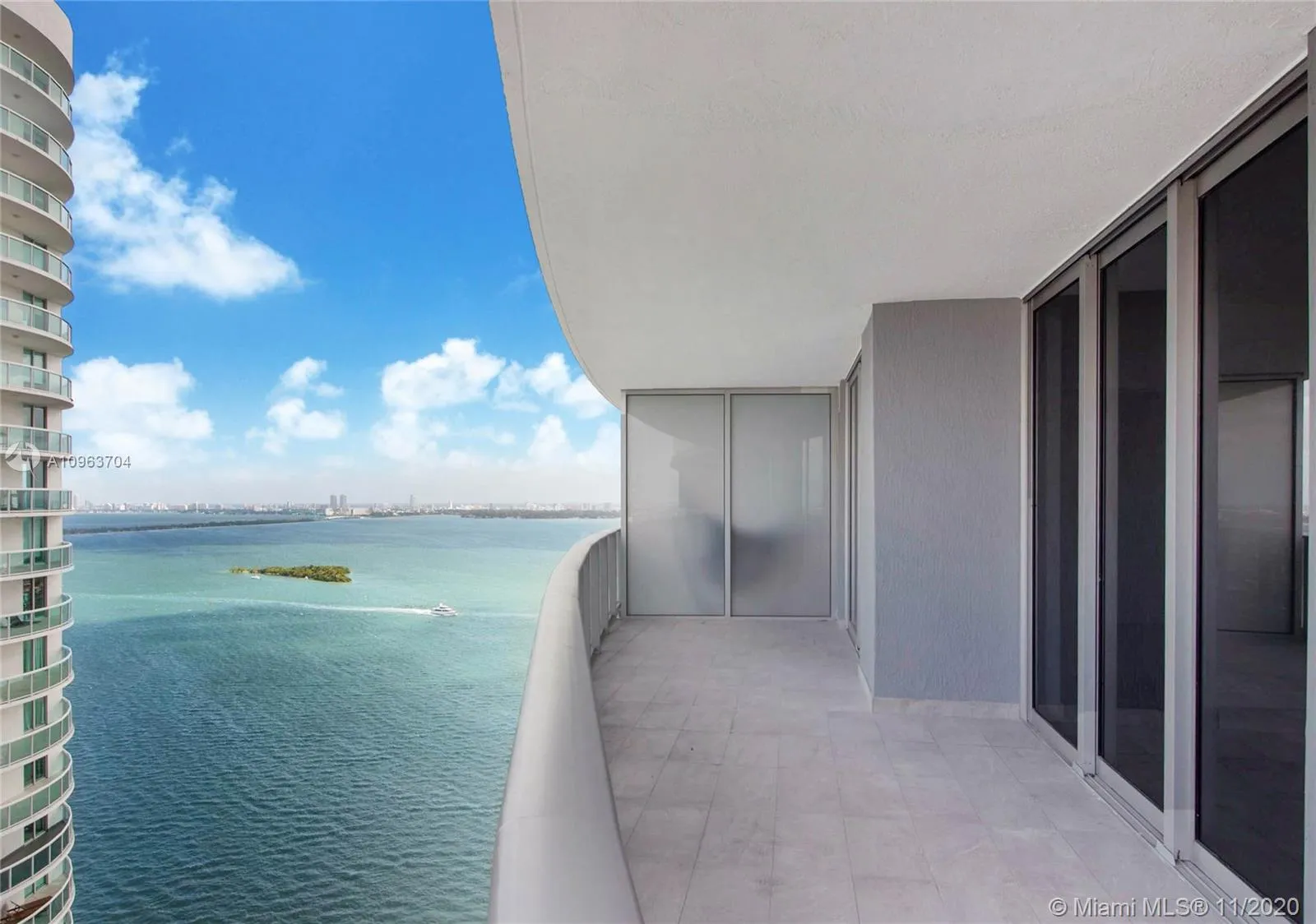 2 bedroom 3 bath for sale at 488 NE 18th St # 3209, Miami FL 33132