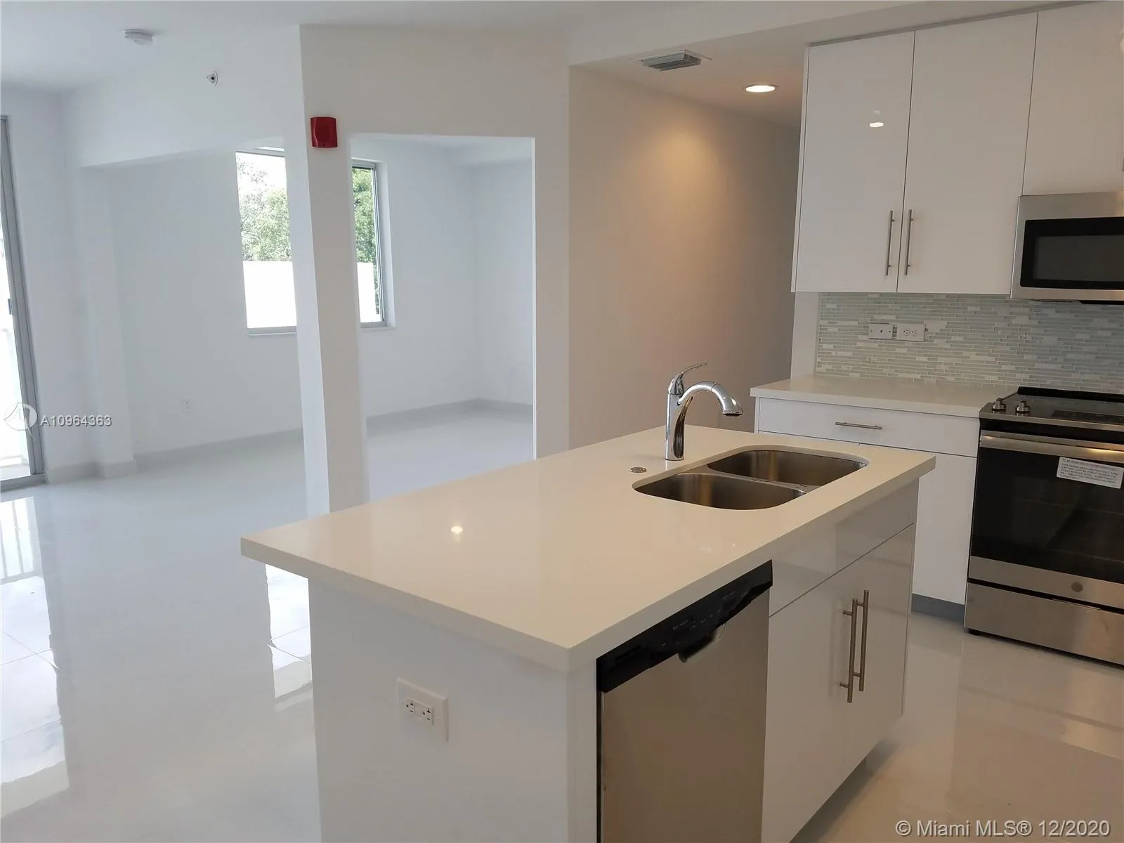 2651 NE 212th Ter # 306, Miami FL 33180