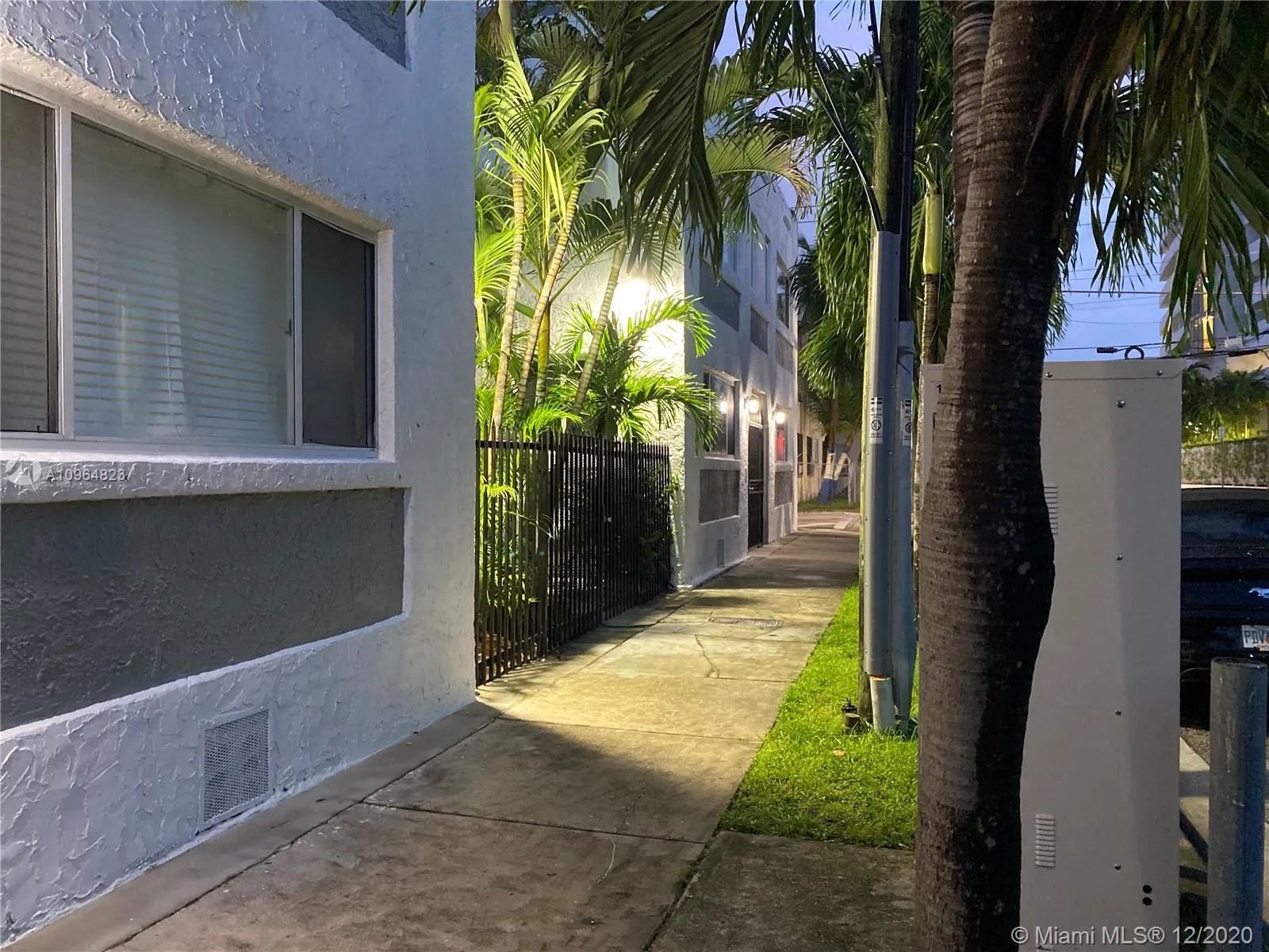 1 bedroom 1 bath for sale at 109 NW 6th Ave # 8, Miami FL 33128