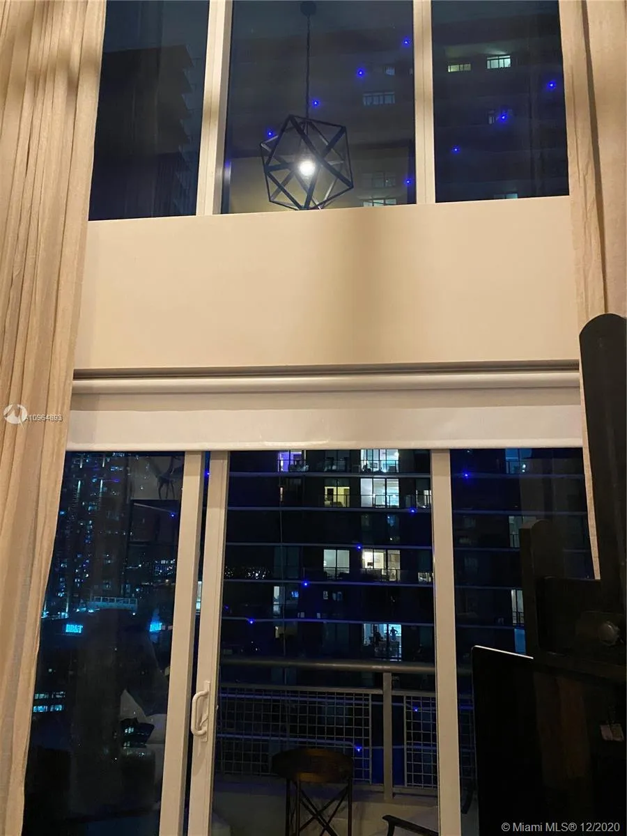 60 SW 13th St # 2820, Miami FL 33130