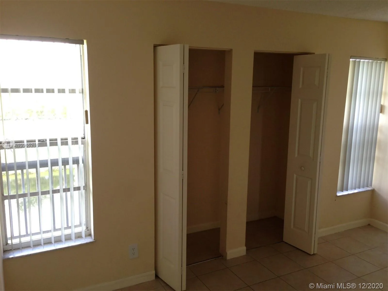 10127 Twin Lakes Dr # J, Coral Springs FL 33071