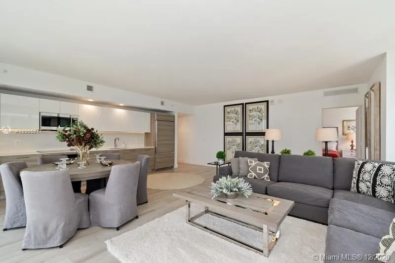 121 NE 34th St # 1008, Miami FL 33137