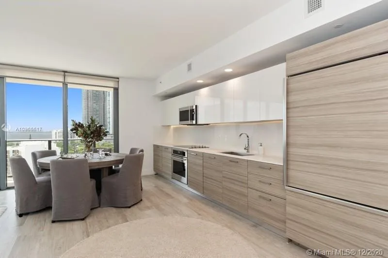 121 NE 34th St # 1008, Miami FL 33137